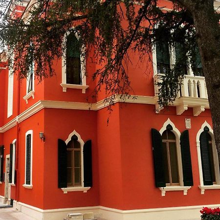 Latiano Donnenzo B&B 외부 사진