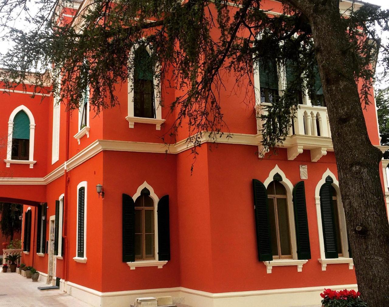 Latiano Donnenzo B&B 외부 사진